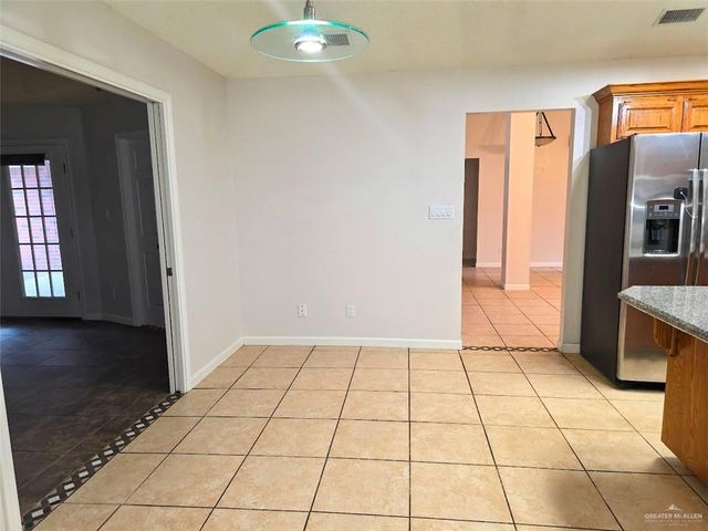 101 E Warbler Avenue, Mcallen, TX 78504