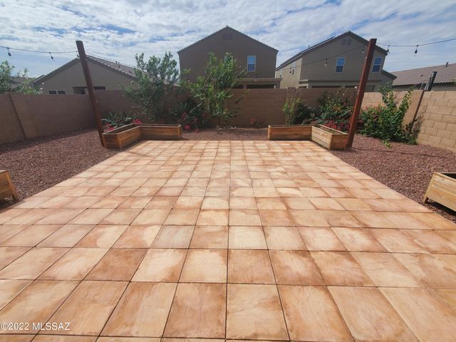 12188 E Domnitch Drive, Vail, AZ 85641