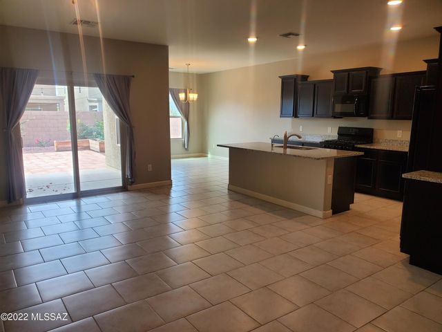 12188 E Domnitch Drive, Vail, AZ 85641