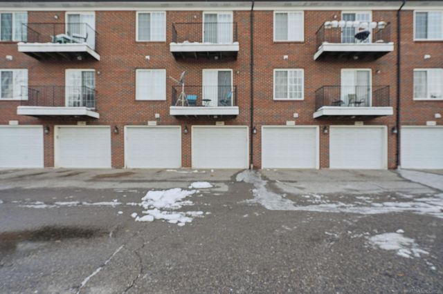 53092 Providence Drive, Shelby Twp, MI 48316