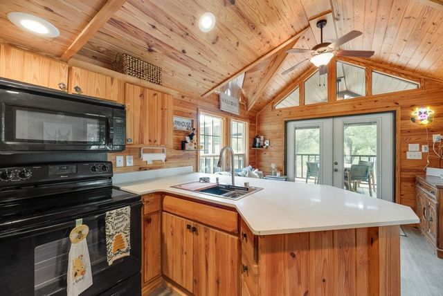 1070 County Road 3030, Bonham, TX 75418