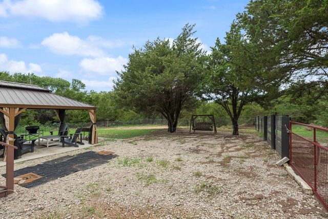 1070 County Road 3030, Bonham, TX 75418