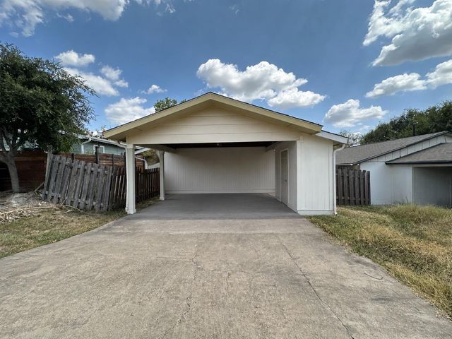 5624 Signal PT, Austin, TX 78724