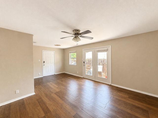 5624 Signal PT, Austin, TX 78724