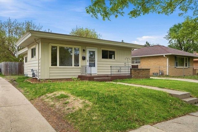 3220 S 72nd STREET, Milwaukee, WI 53219