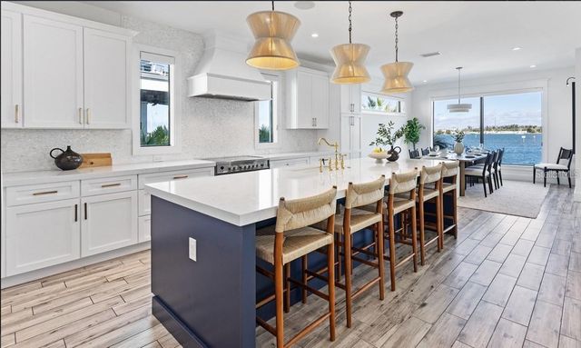 203 BAY DRIVE N, Bradenton Beach, FL 34217