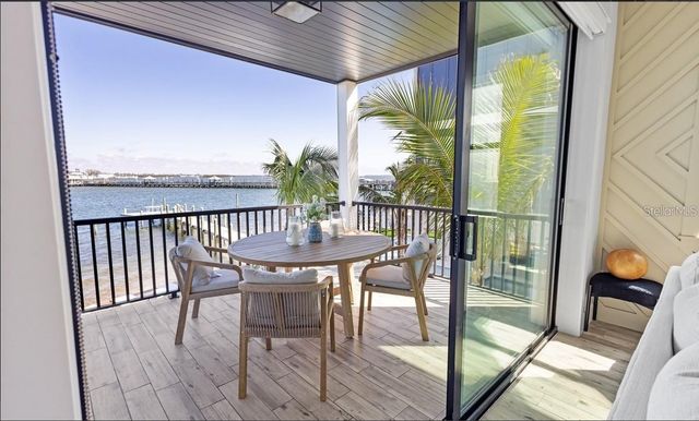 203 BAY DRIVE N, Bradenton Beach, FL 34217