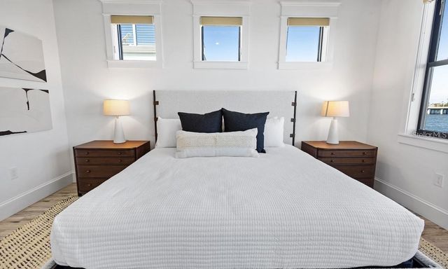 203 BAY DRIVE N, Bradenton Beach, FL 34217