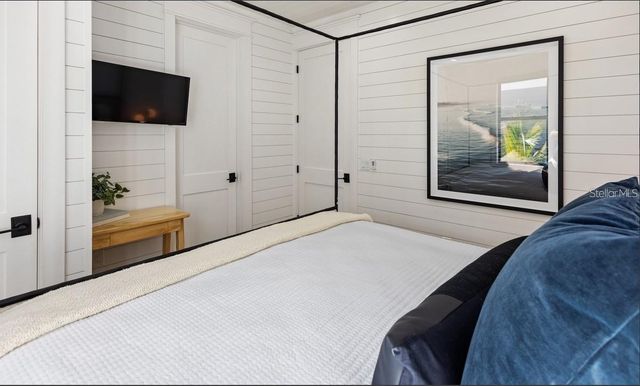 203 BAY DRIVE N, Bradenton Beach, FL 34217