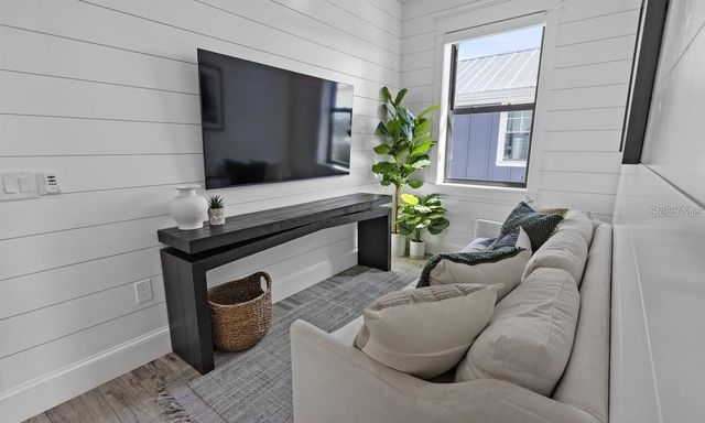 203 BAY DRIVE N, Bradenton Beach, FL 34217