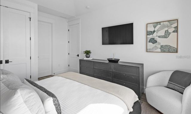 203 BAY DRIVE N, Bradenton Beach, FL 34217