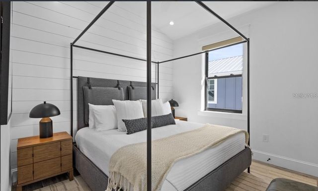 203 BAY DRIVE N, Bradenton Beach, FL 34217