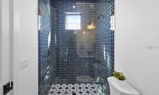 203 BAY DRIVE N, Bradenton Beach, FL 34217