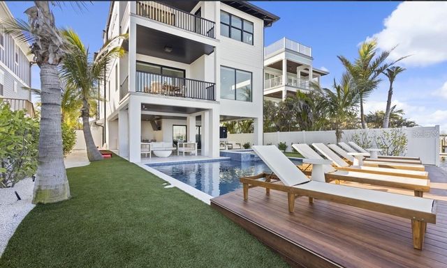 203 BAY DRIVE N, Bradenton Beach, FL 34217