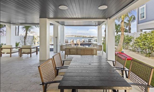 203 BAY DRIVE N, Bradenton Beach, FL 34217