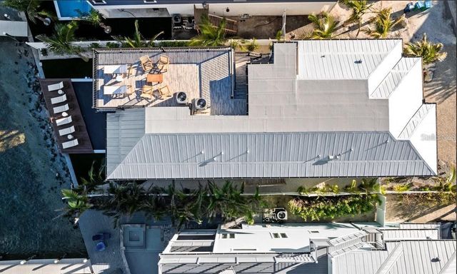 203 BAY DRIVE N, Bradenton Beach, FL 34217