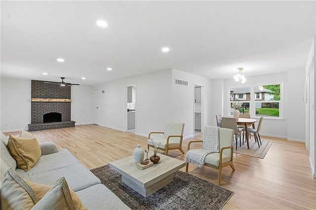 1480 Hemlock Drive, Liberty, MO 64068