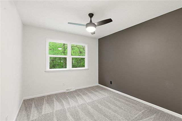 1480 Hemlock Drive, Liberty, MO 64068