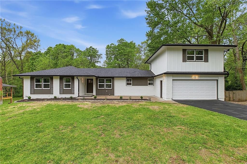 1480 Hemlock Drive, Liberty, MO 64068