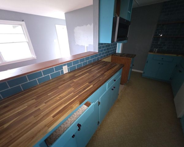 813 N Morgan Street, Angleton, TX 77515