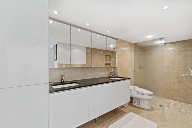 2400 Presidential Way 1906, West Palm Beach, FL 33401