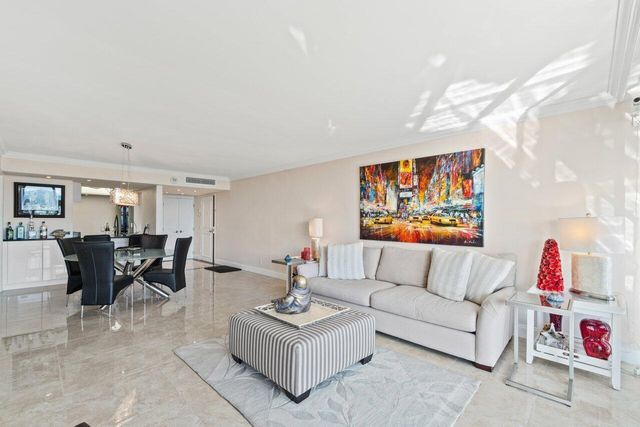 2400 Presidential Way 1906, West Palm Beach, FL 33401