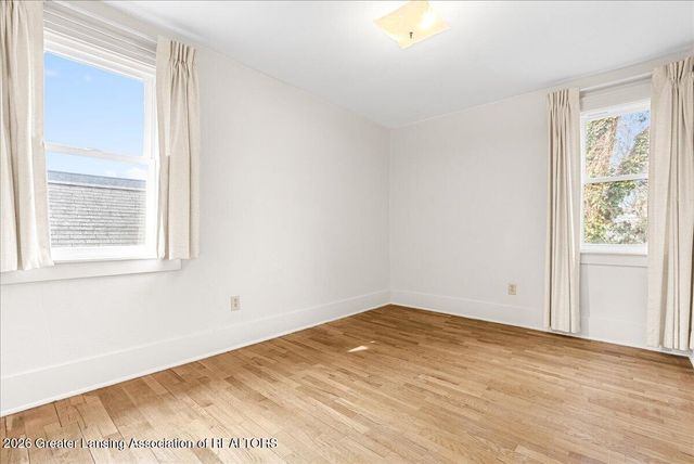 218 N Magnolia Avenue, Lansing, MI 48912