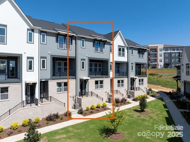 312 Ferebee Place, Charlotte, NC 28213