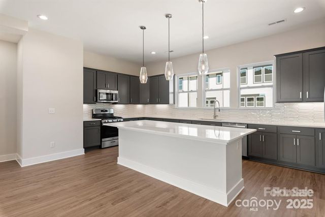 312 Ferebee Place, Charlotte, NC 28213