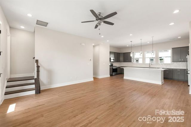 312 Ferebee Place, Charlotte, NC 28213