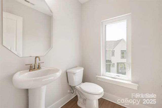 312 Ferebee Place, Charlotte, NC 28213