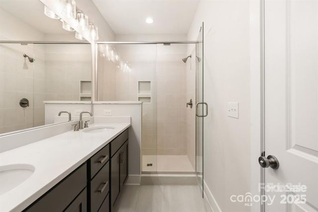 312 Ferebee Place, Charlotte, NC 28213