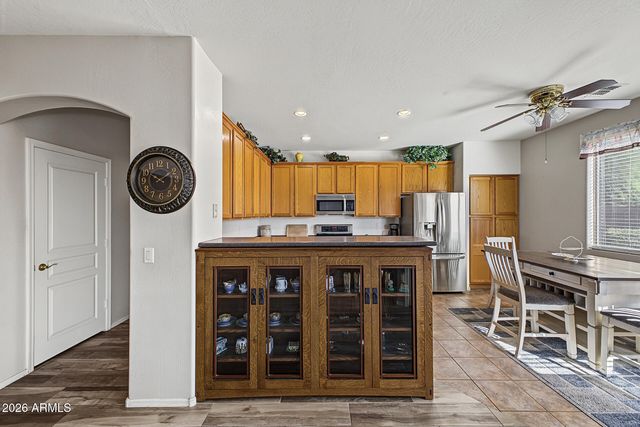8567 W BROWN Street, Peoria, AZ 85345