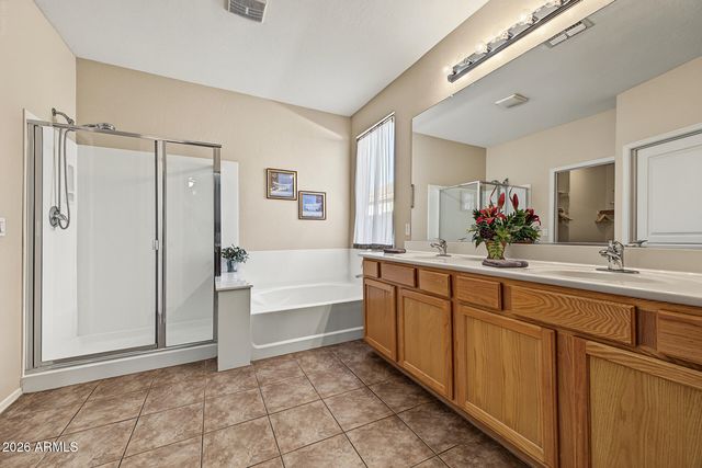 8567 W BROWN Street, Peoria, AZ 85345