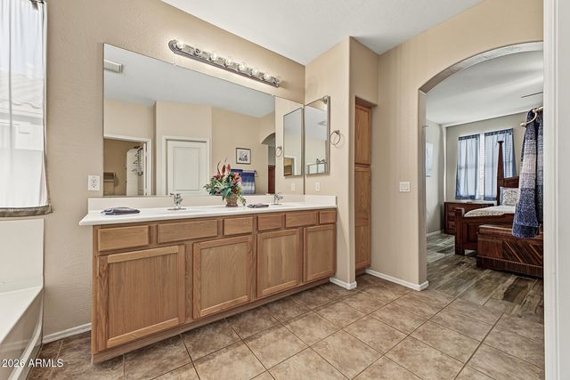 8567 W BROWN Street, Peoria, AZ 85345