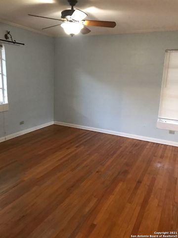 118 E ELMVIEW PL, Alamo Heights, TX 78209