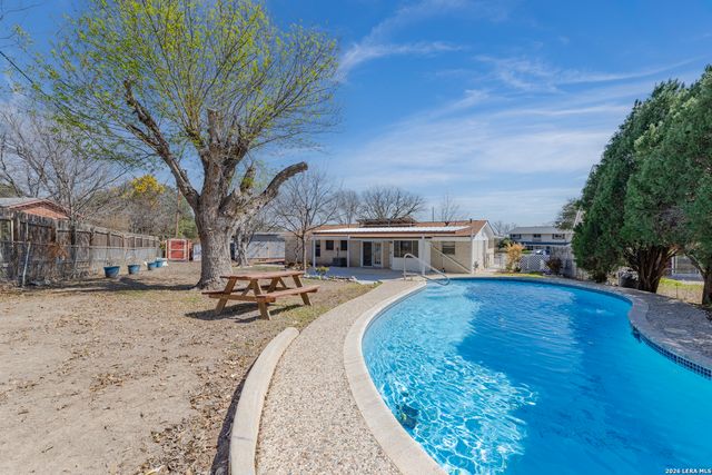 619 Northtrail, San Antonio, TX 78216