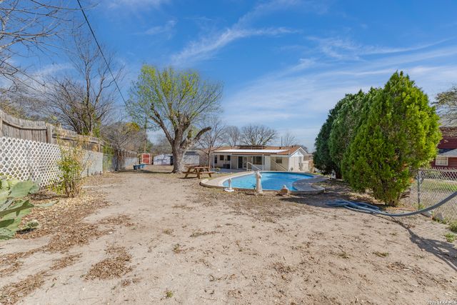 619 Northtrail, San Antonio, TX 78216