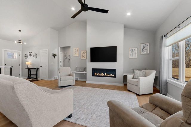 1652 TORCHWOOD TRAIL, De Pere, WI 54115