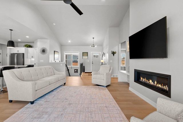 1652 TORCHWOOD TRAIL, De Pere, WI 54115