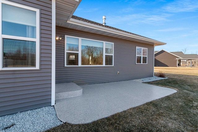 1652 TORCHWOOD TRAIL, De Pere, WI 54115