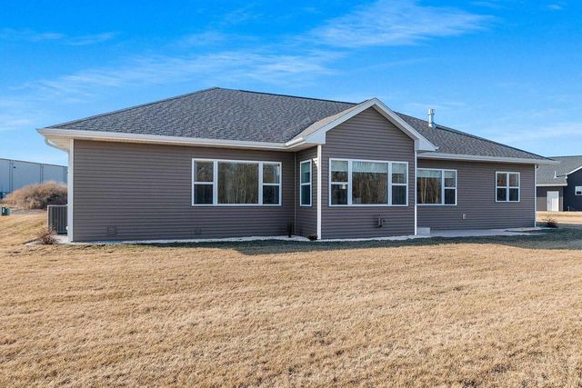 1652 TORCHWOOD TRAIL, De Pere, WI 54115
