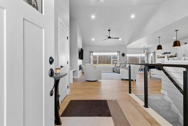 1652 TORCHWOOD TRAIL, De Pere, WI 54115