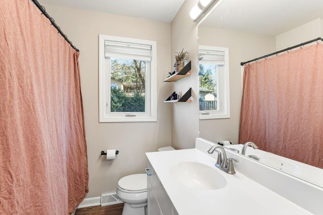 5735 Eureka Road, Excelsior, MN 55331