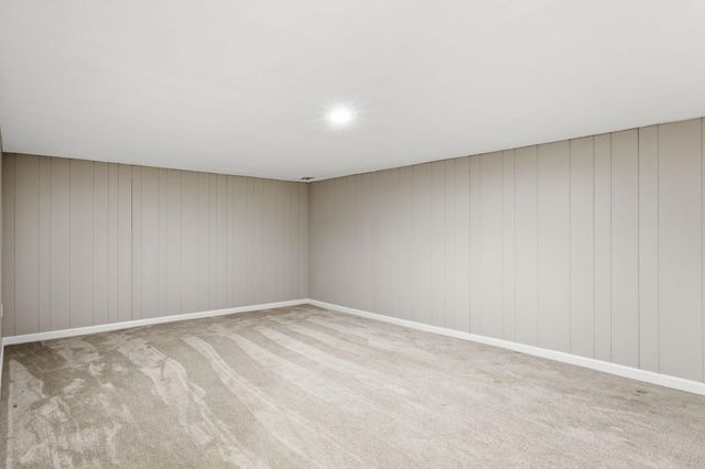 5735 Eureka Road, Excelsior, MN 55331