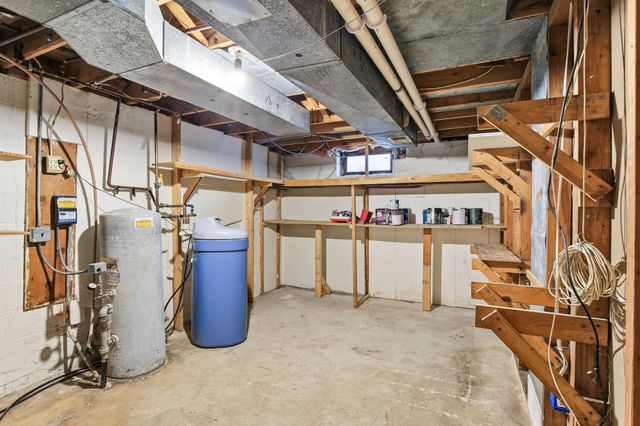 5735 Eureka Road, Excelsior, MN 55331