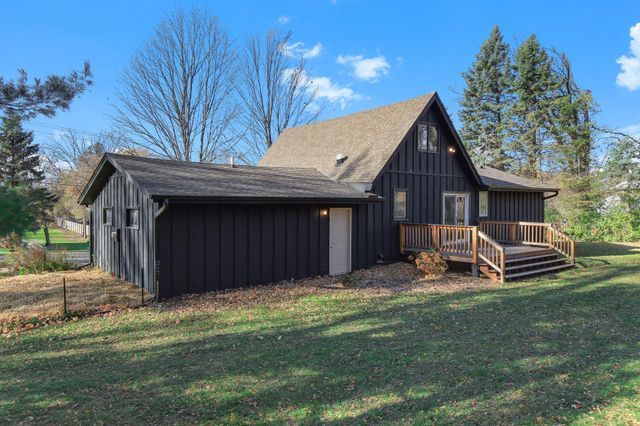 5735 Eureka Road, Excelsior, MN 55331