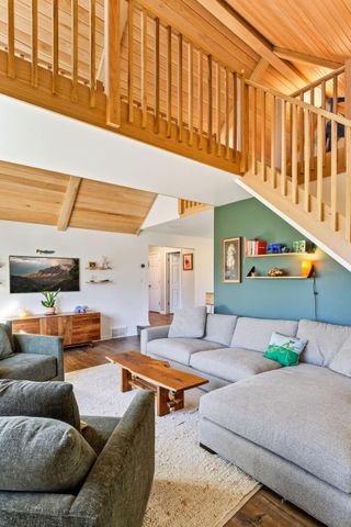 5735 Eureka Road, Excelsior, MN 55331