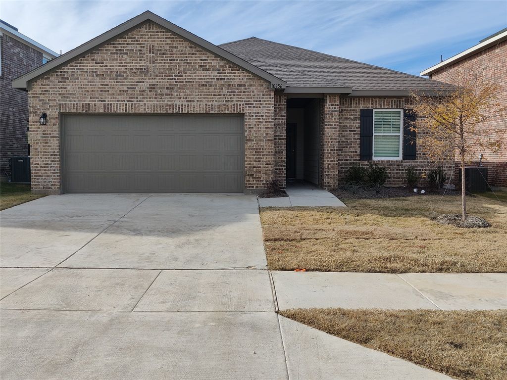 10356 Holycross Lane, Fort Worth, TX 76036