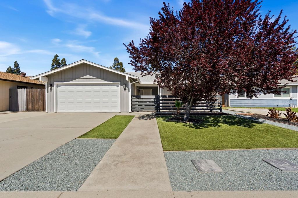 3540 Granby Dr, Sacramento, CA 95827